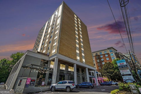 Photo of 2285 Peachtree Road NE #909, Atlanta, GA 30309 (MLS # 10807758)