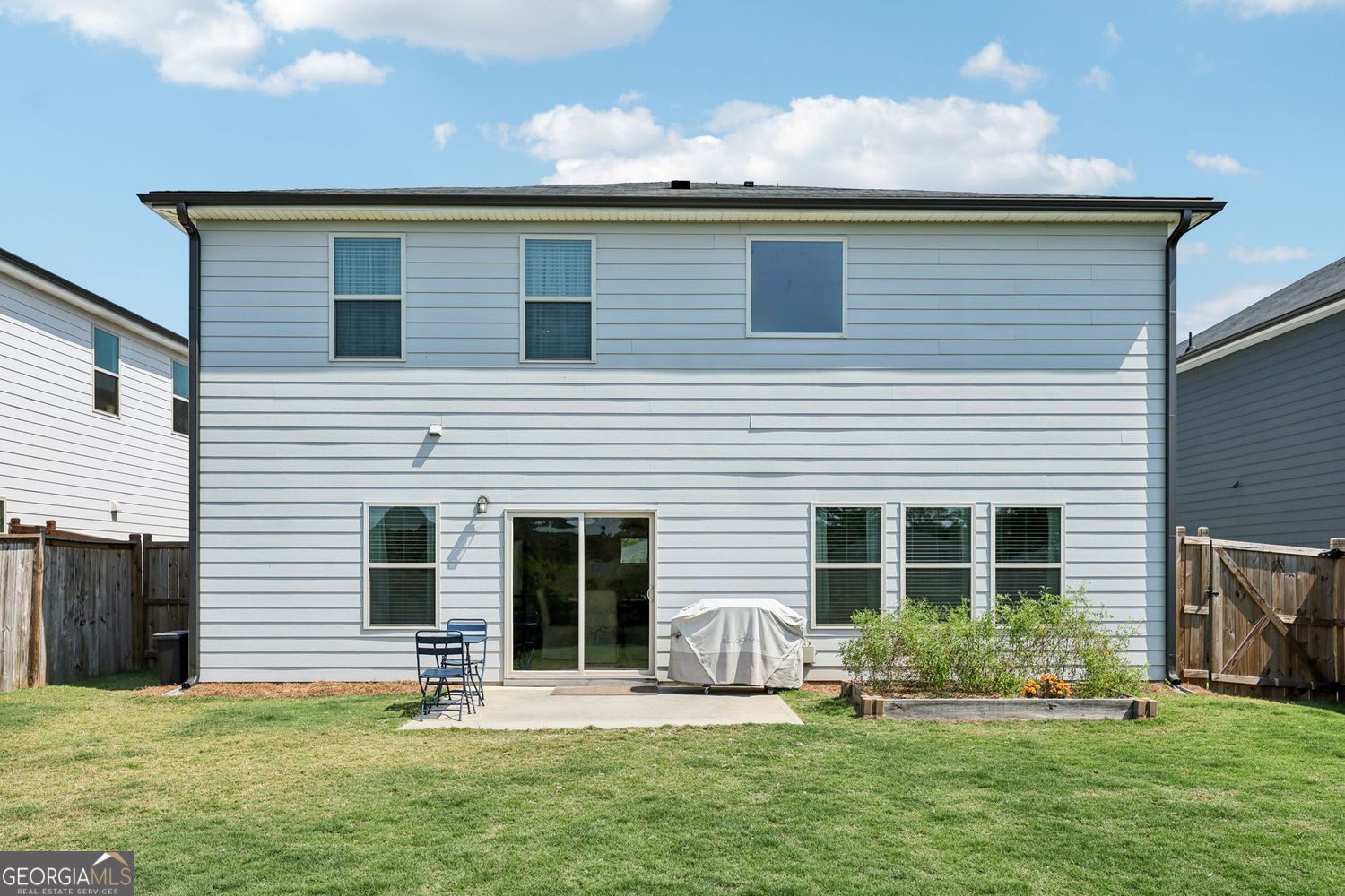 Lilburn, Georgia 30047, United States, 5 Bedrooms Bedrooms, ,4 BathroomsBathrooms,Residential,Pending,211865