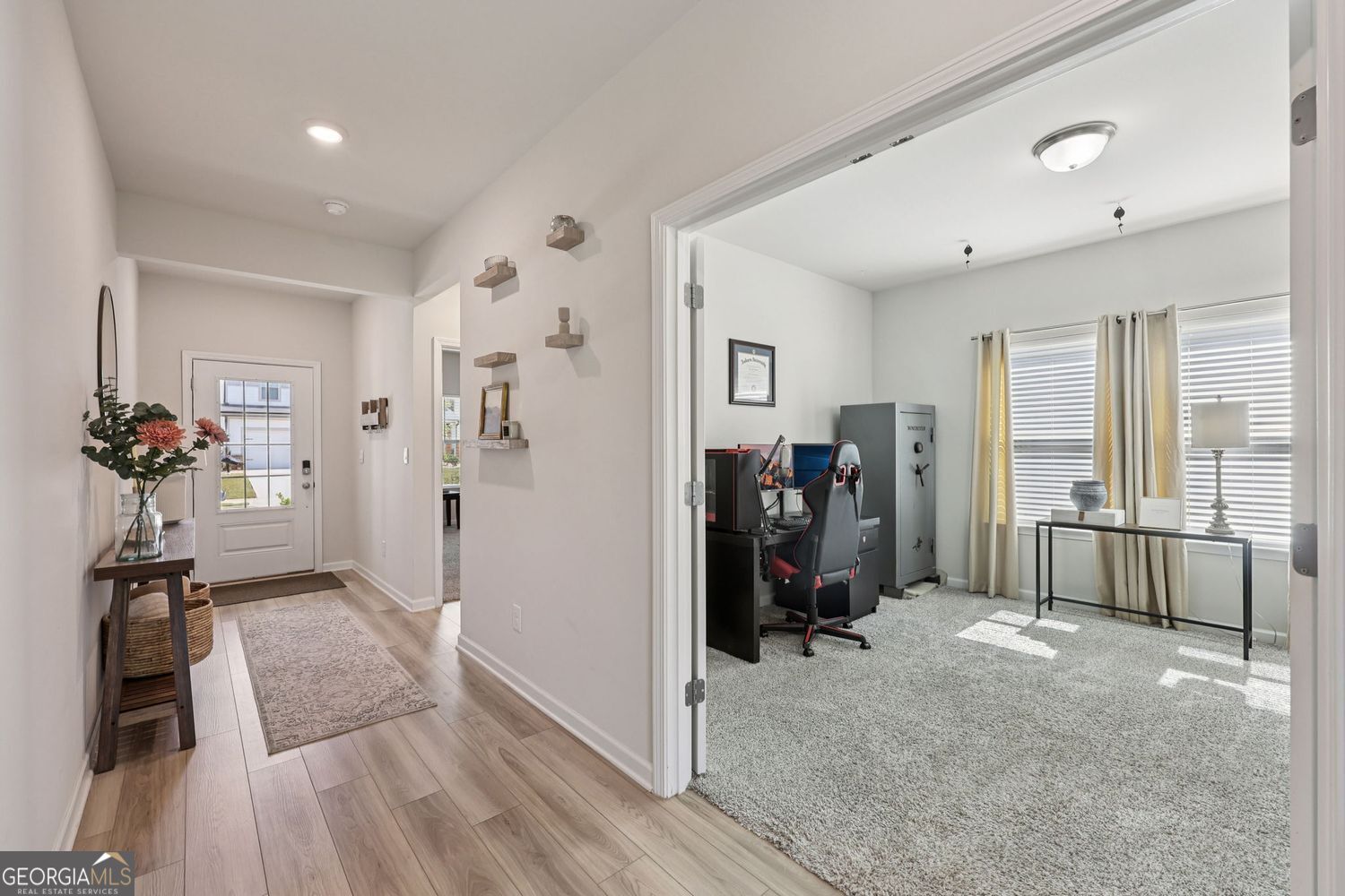 Lilburn, Georgia 30047, United States, 5 Bedrooms Bedrooms, ,4 BathroomsBathrooms,Residential,Pending,211865