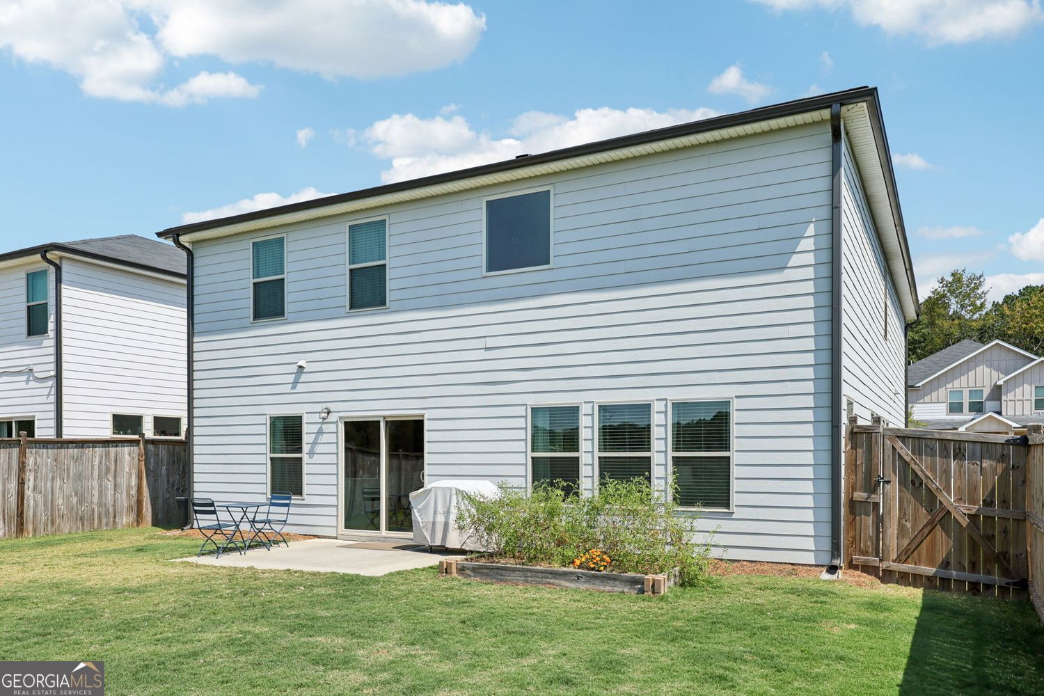 Lilburn, Georgia 30047, United States, 5 Bedrooms Bedrooms, ,4 BathroomsBathrooms,Residential,Pending,211865