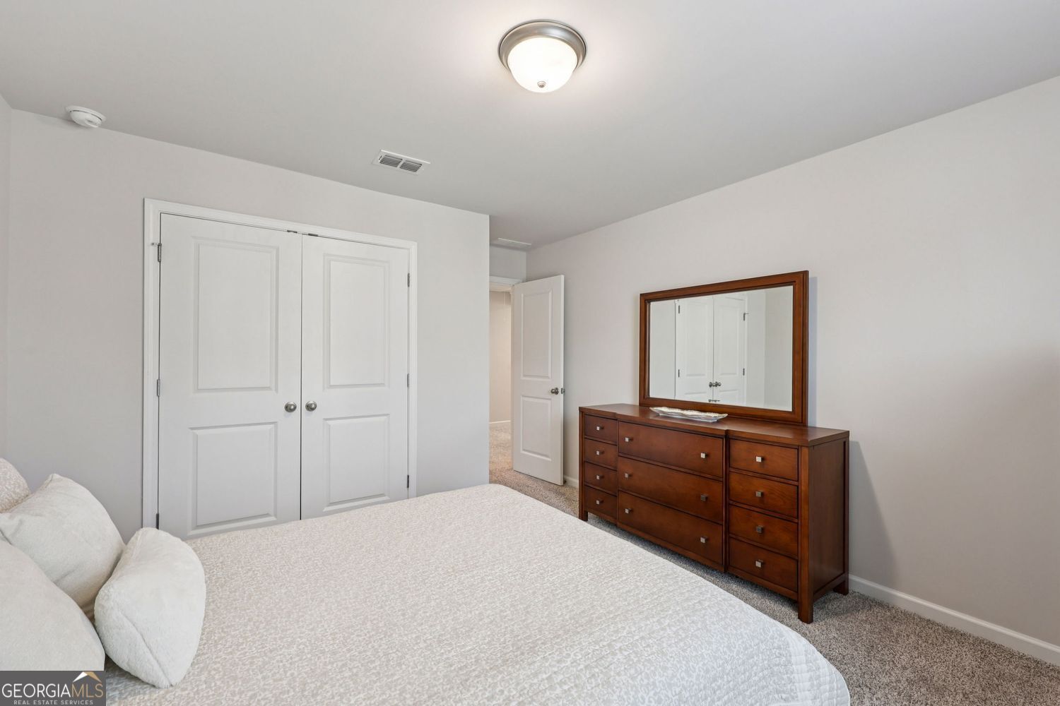 Lilburn, Georgia 30047, United States, 5 Bedrooms Bedrooms, ,4 BathroomsBathrooms,Residential,Pending,211865