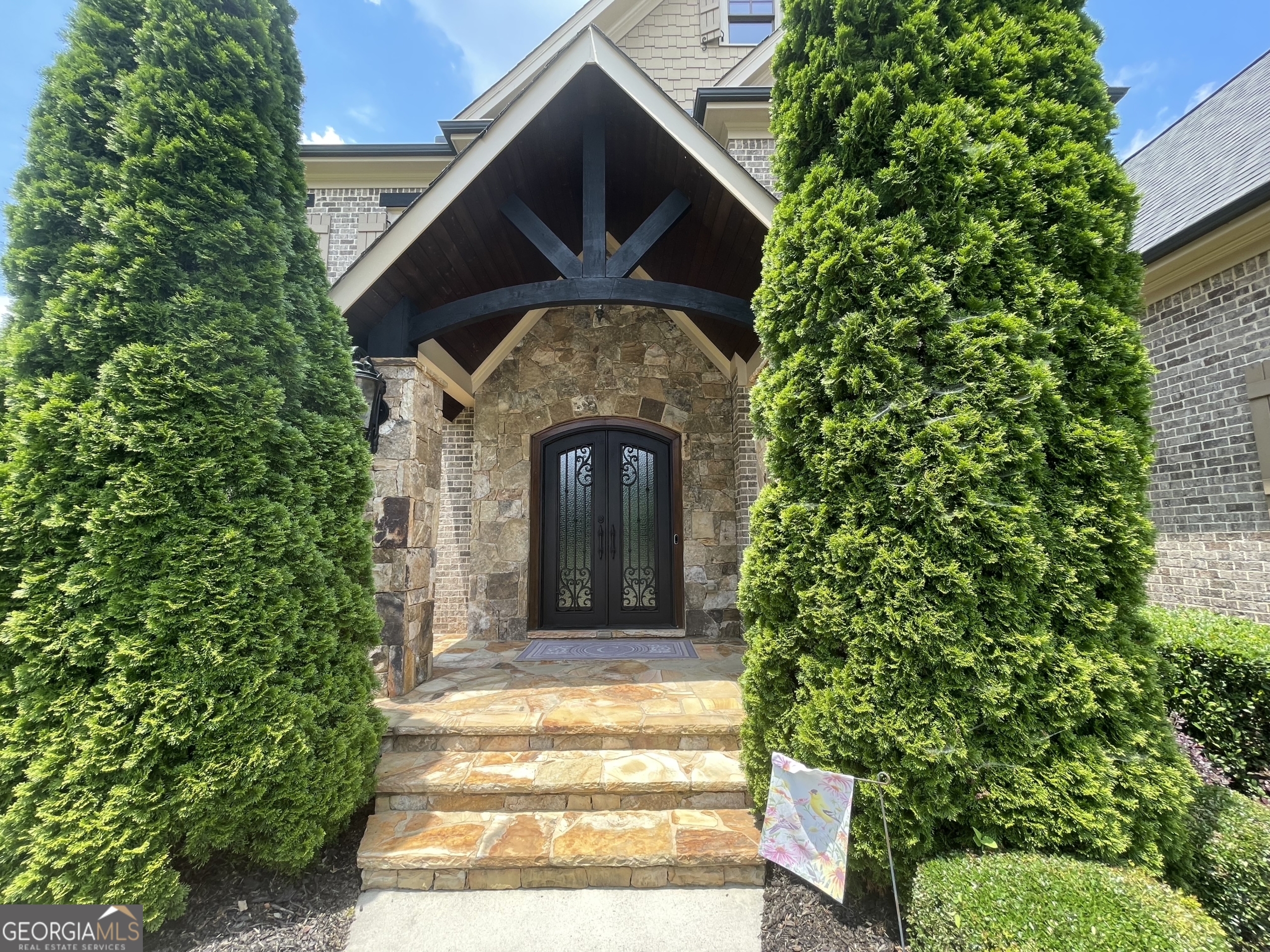 2220 Cambridge Hill CT