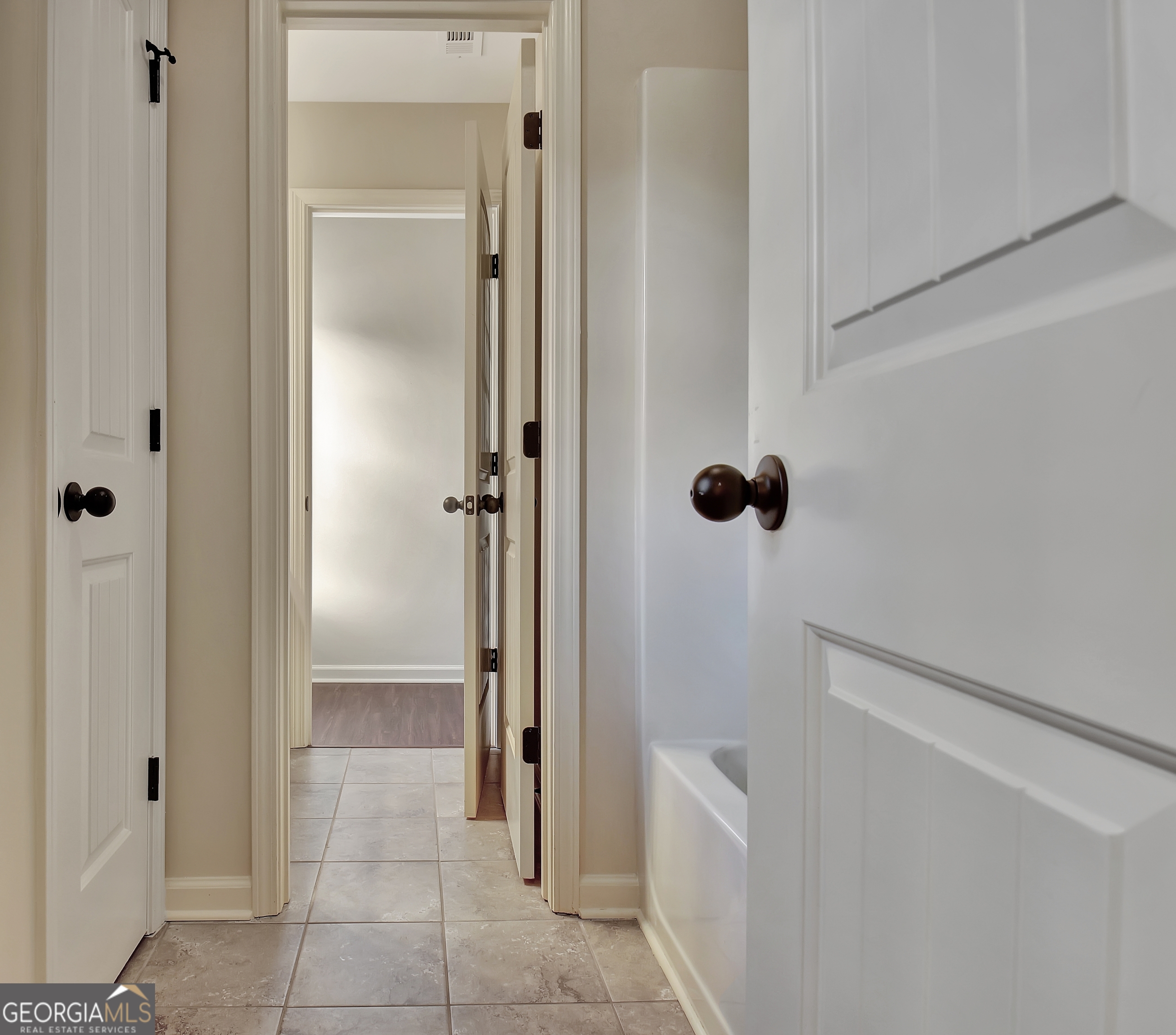 Senoia, Georgia 30276, United States, 5 Bedrooms Bedrooms, ,4 BathroomsBathrooms,Residential,Active,197096