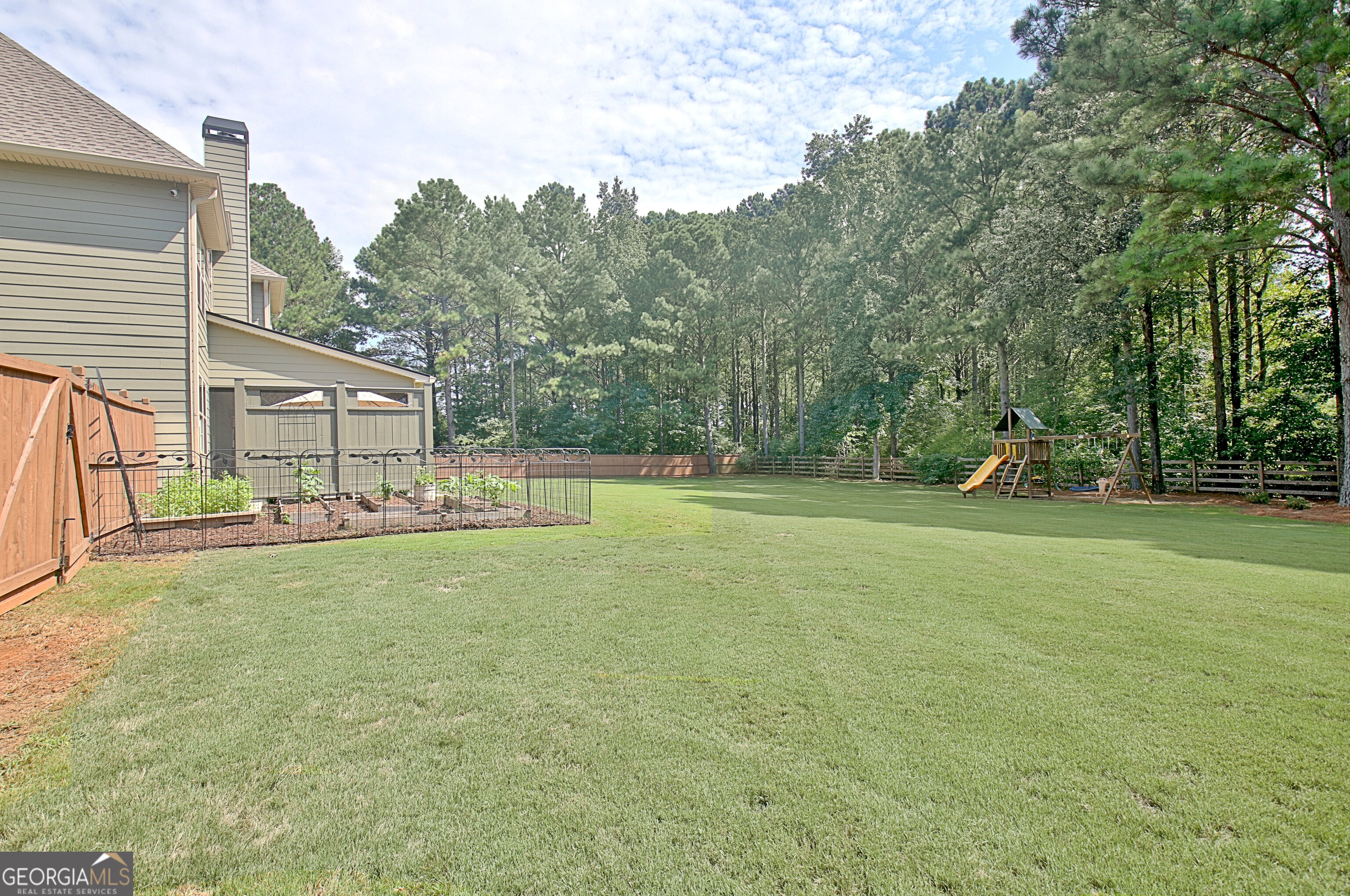 Senoia, Georgia 30276, United States, 5 Bedrooms Bedrooms, ,4 BathroomsBathrooms,Residential,Active,197096