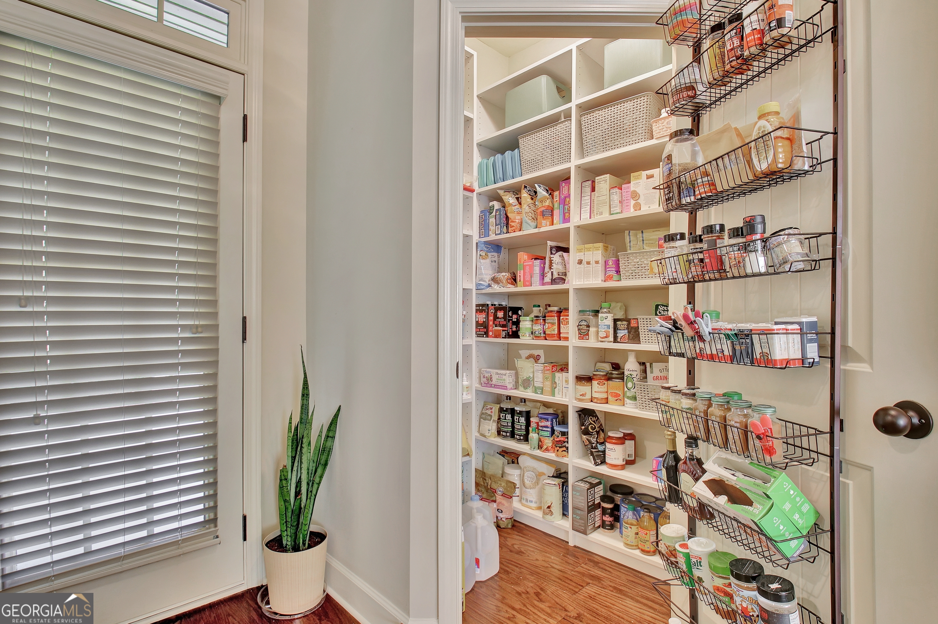 Senoia, Georgia 30276, United States, 5 Bedrooms Bedrooms, ,4 BathroomsBathrooms,Residential,Active,197096