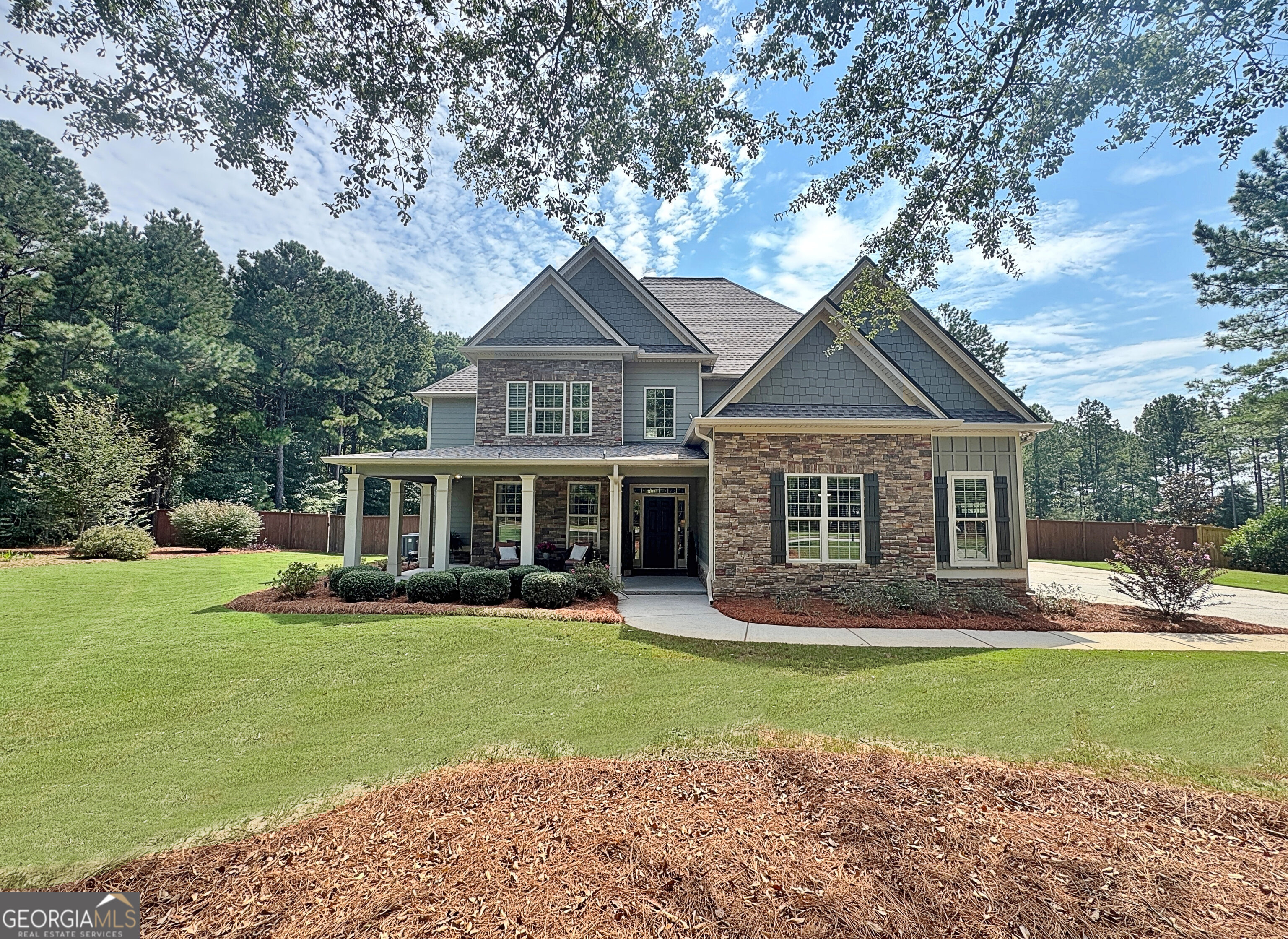 Senoia, Georgia 30276, United States, 5 Bedrooms Bedrooms, ,4 BathroomsBathrooms,Residential,Active,197096