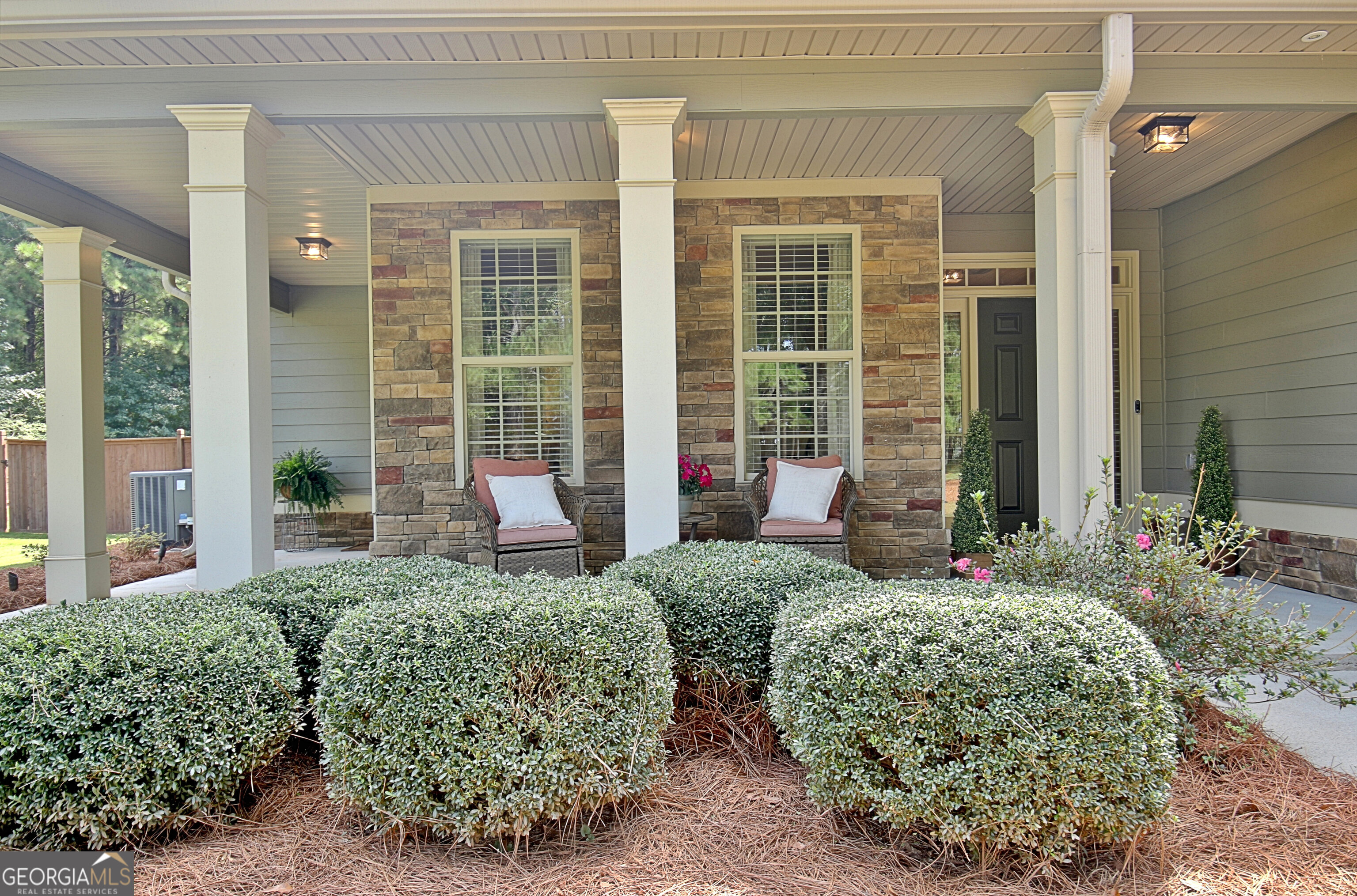 Senoia, Georgia 30276, United States, 5 Bedrooms Bedrooms, ,4 BathroomsBathrooms,Residential,Active,197096