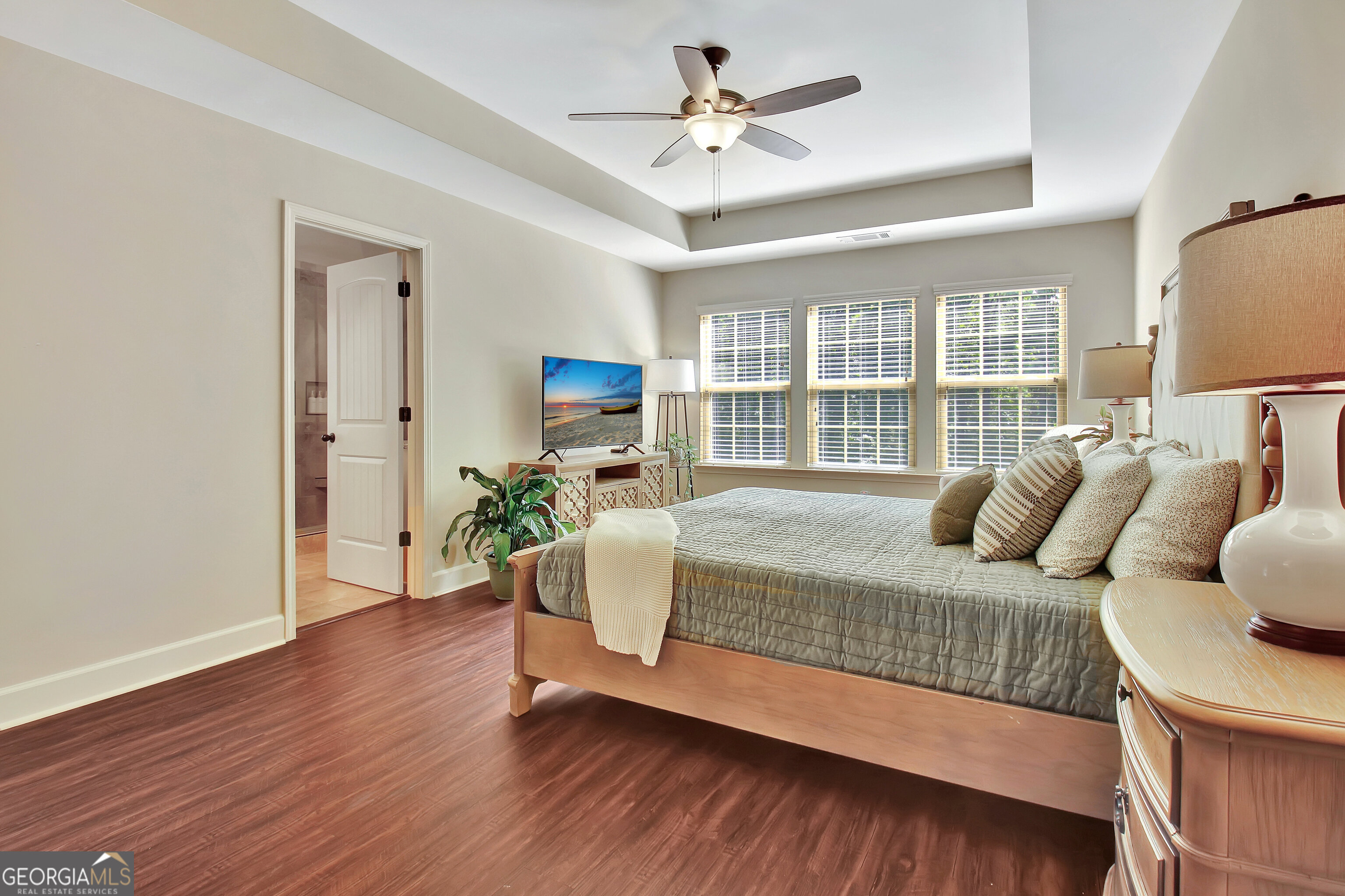 Senoia, Georgia 30276, United States, 5 Bedrooms Bedrooms, ,4 BathroomsBathrooms,Residential,Active,197096