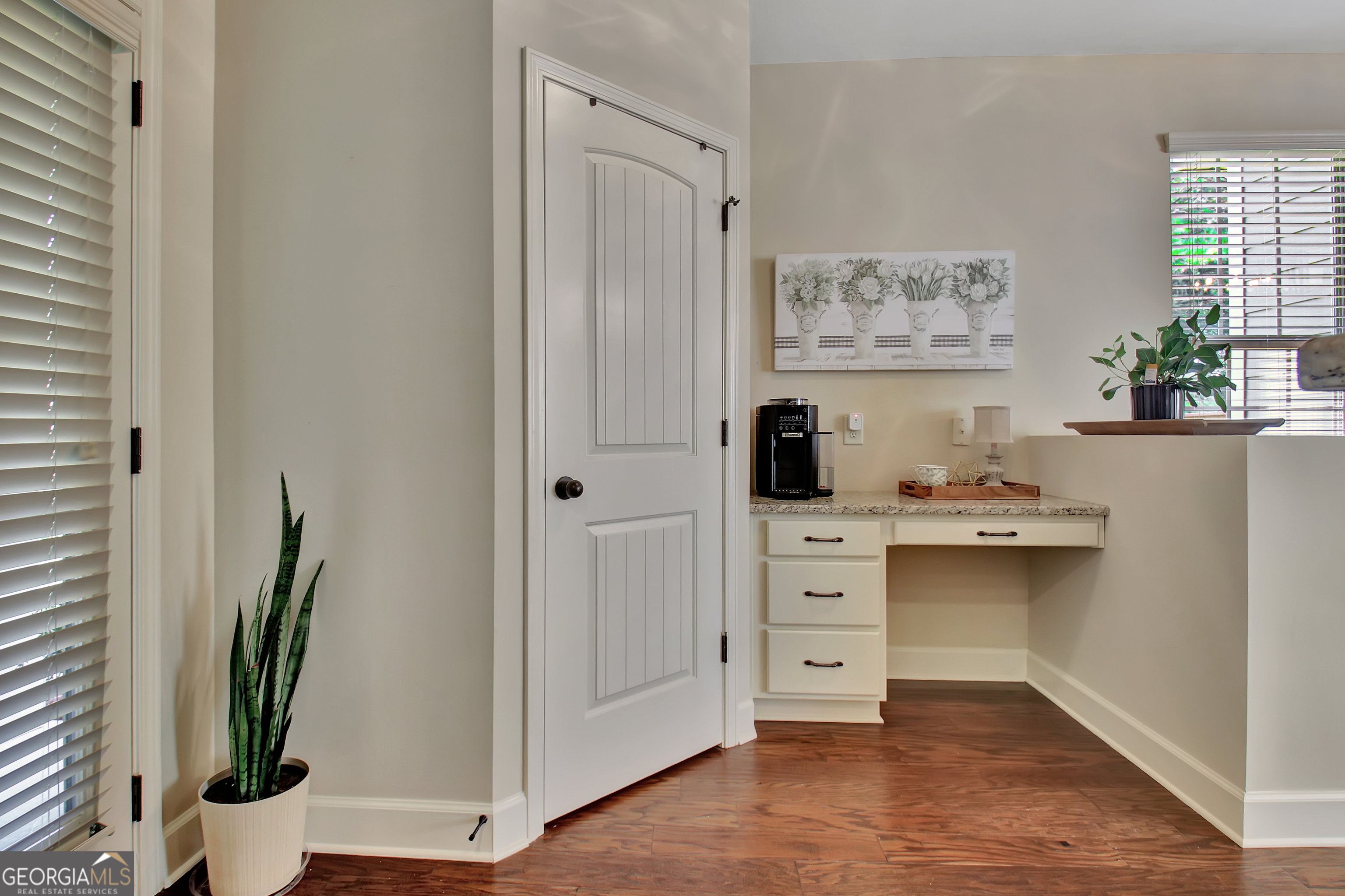 Senoia, Georgia 30276, United States, 5 Bedrooms Bedrooms, ,4 BathroomsBathrooms,Residential,Active,197096