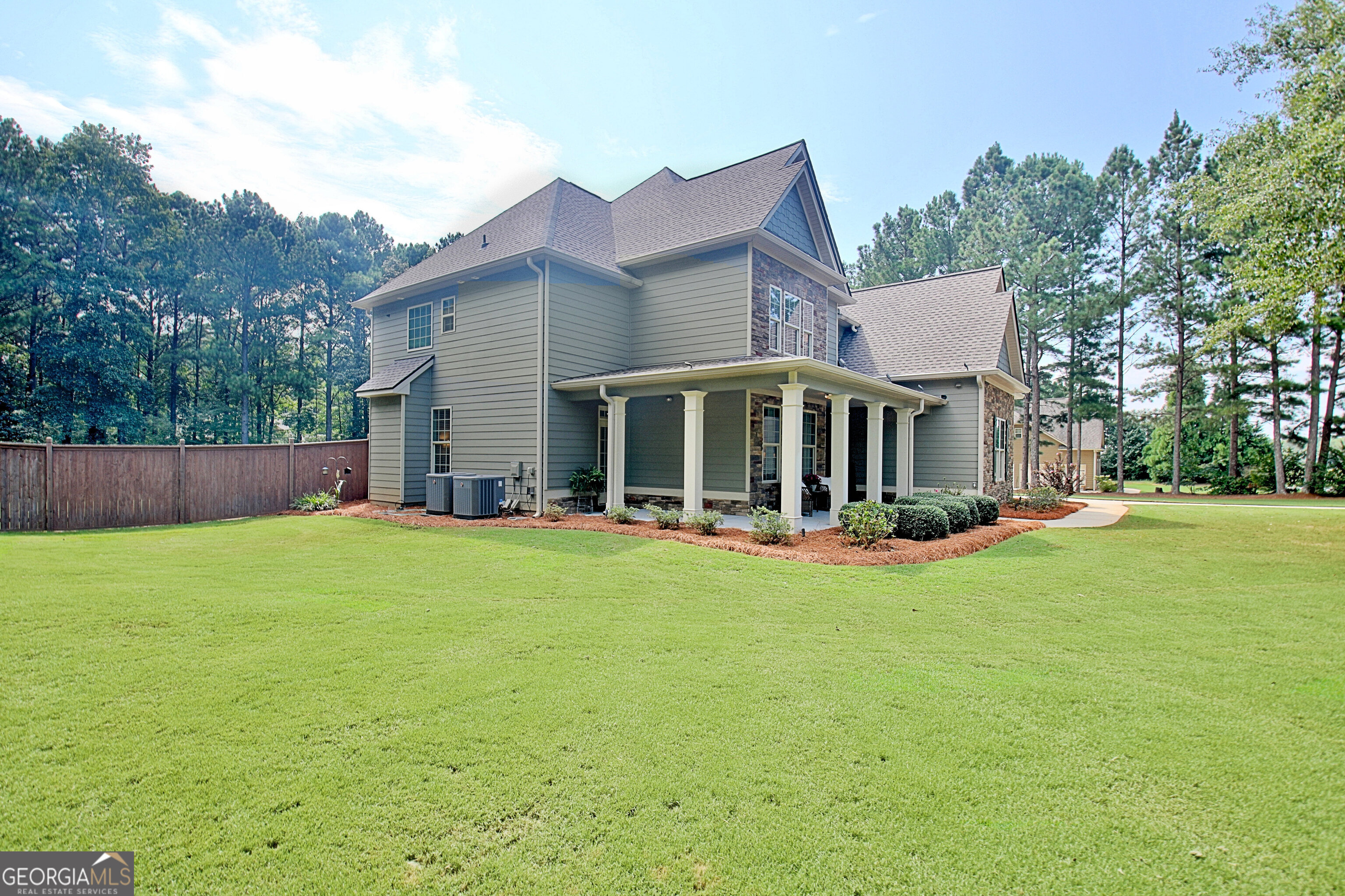 Senoia, Georgia 30276, United States, 5 Bedrooms Bedrooms, ,4 BathroomsBathrooms,Residential,Active,197096