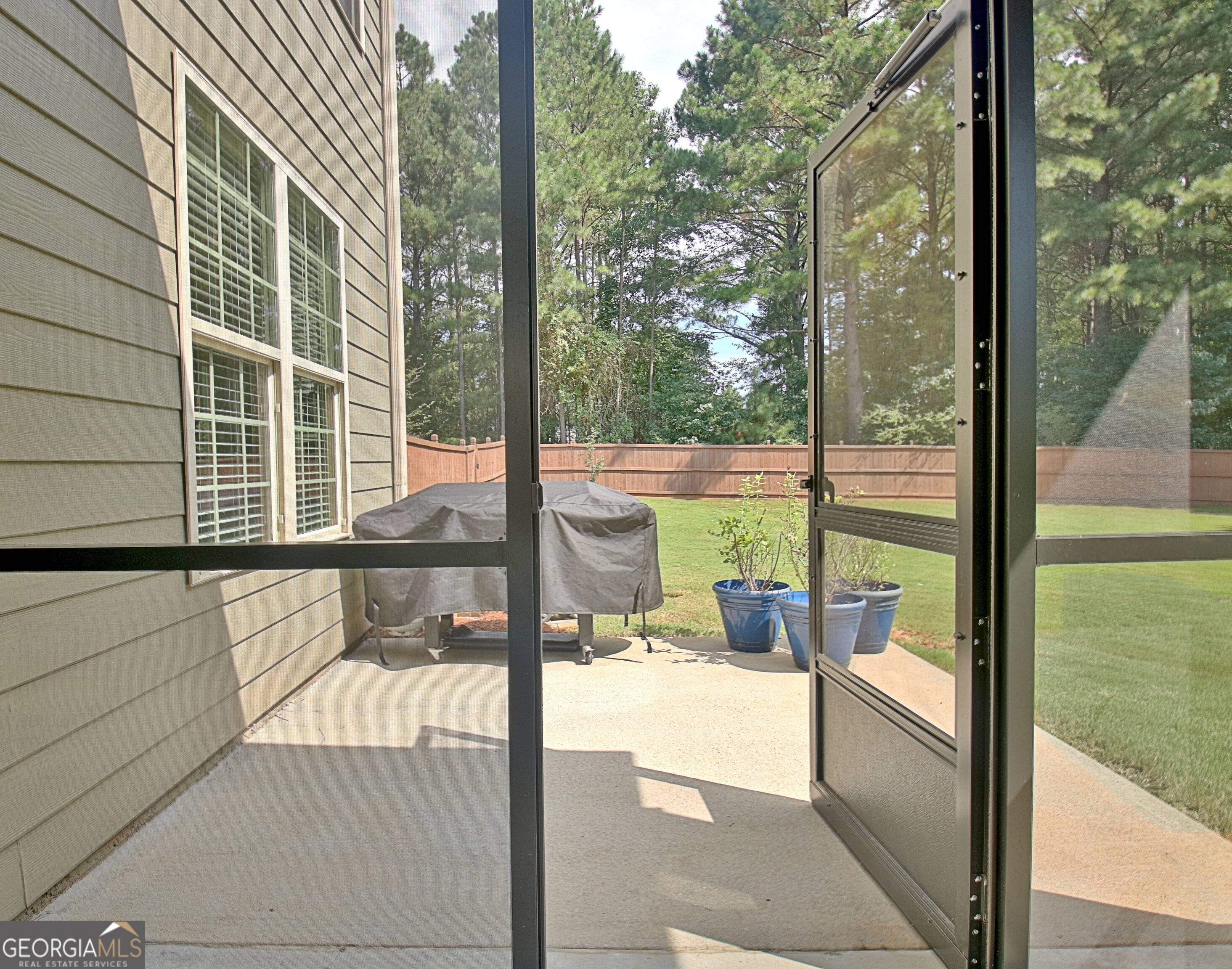 Senoia, Georgia 30276, United States, 5 Bedrooms Bedrooms, ,4 BathroomsBathrooms,Residential,Active,197096