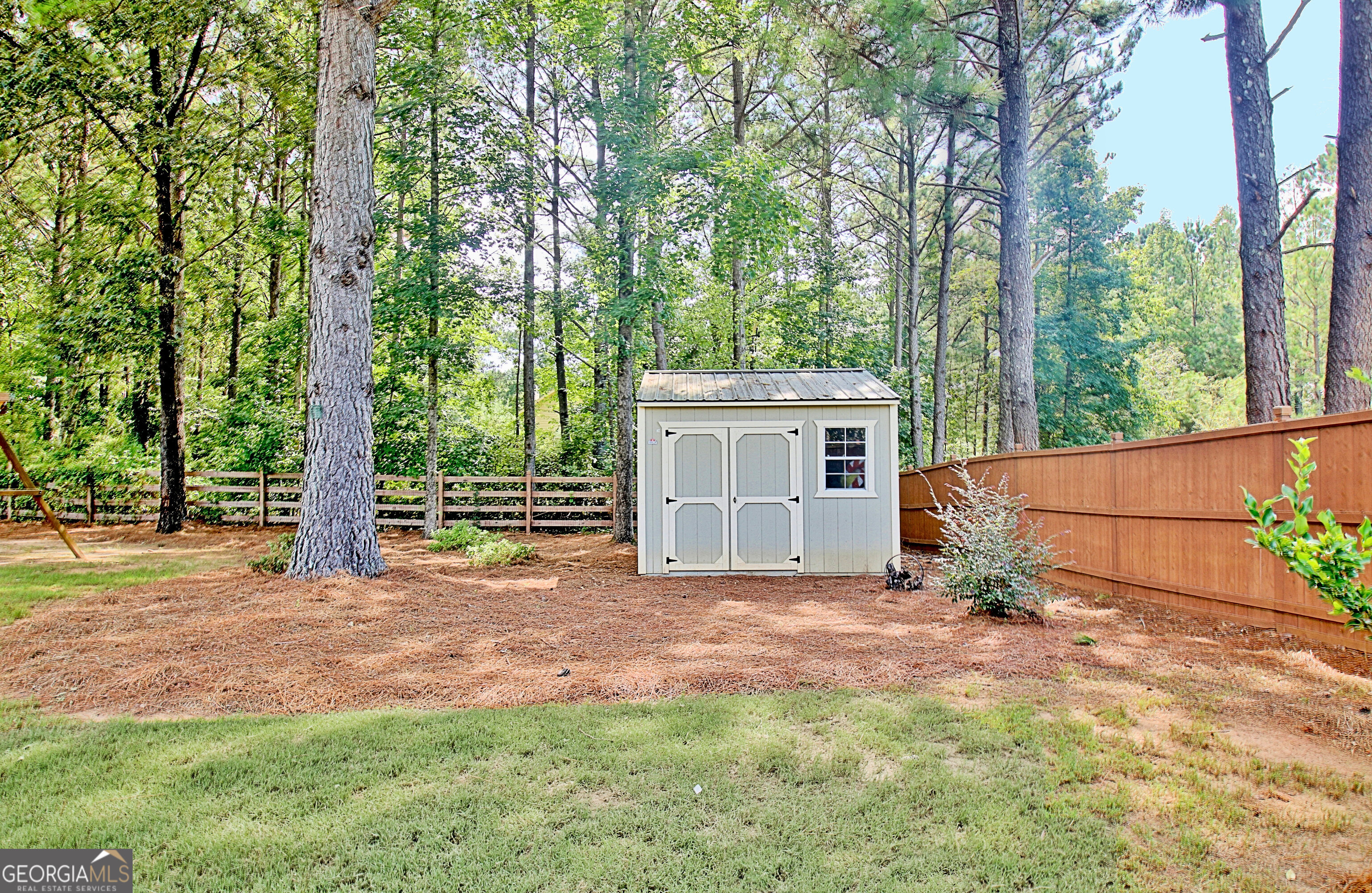 Senoia, Georgia 30276, United States, 5 Bedrooms Bedrooms, ,4 BathroomsBathrooms,Residential,Active,197096