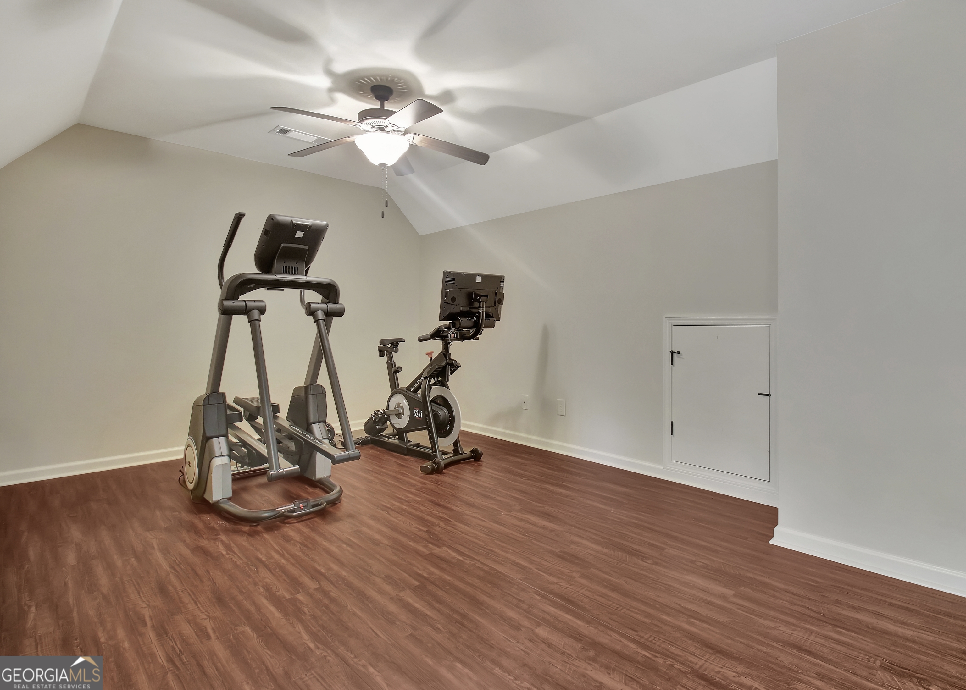 Senoia, Georgia 30276, United States, 5 Bedrooms Bedrooms, ,4 BathroomsBathrooms,Residential,Active,197096