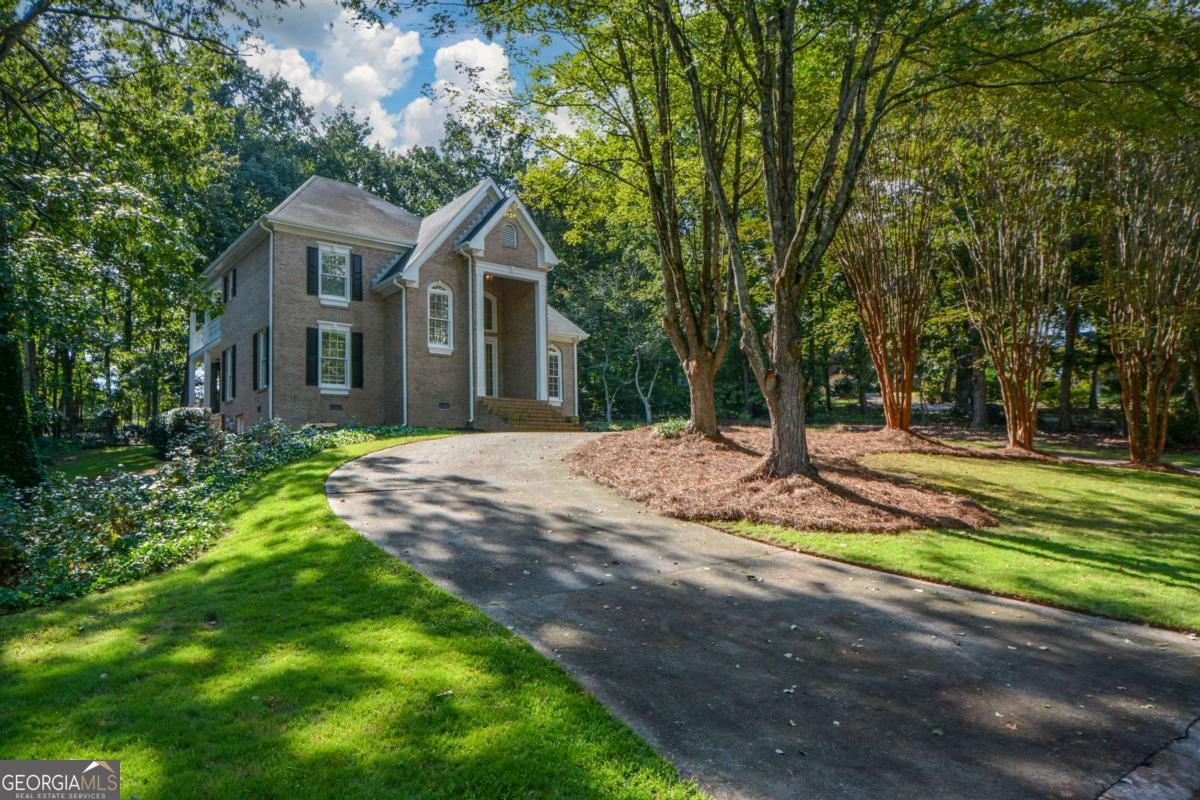 40 Waverly LN