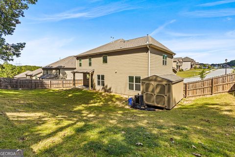 A home in Dacula