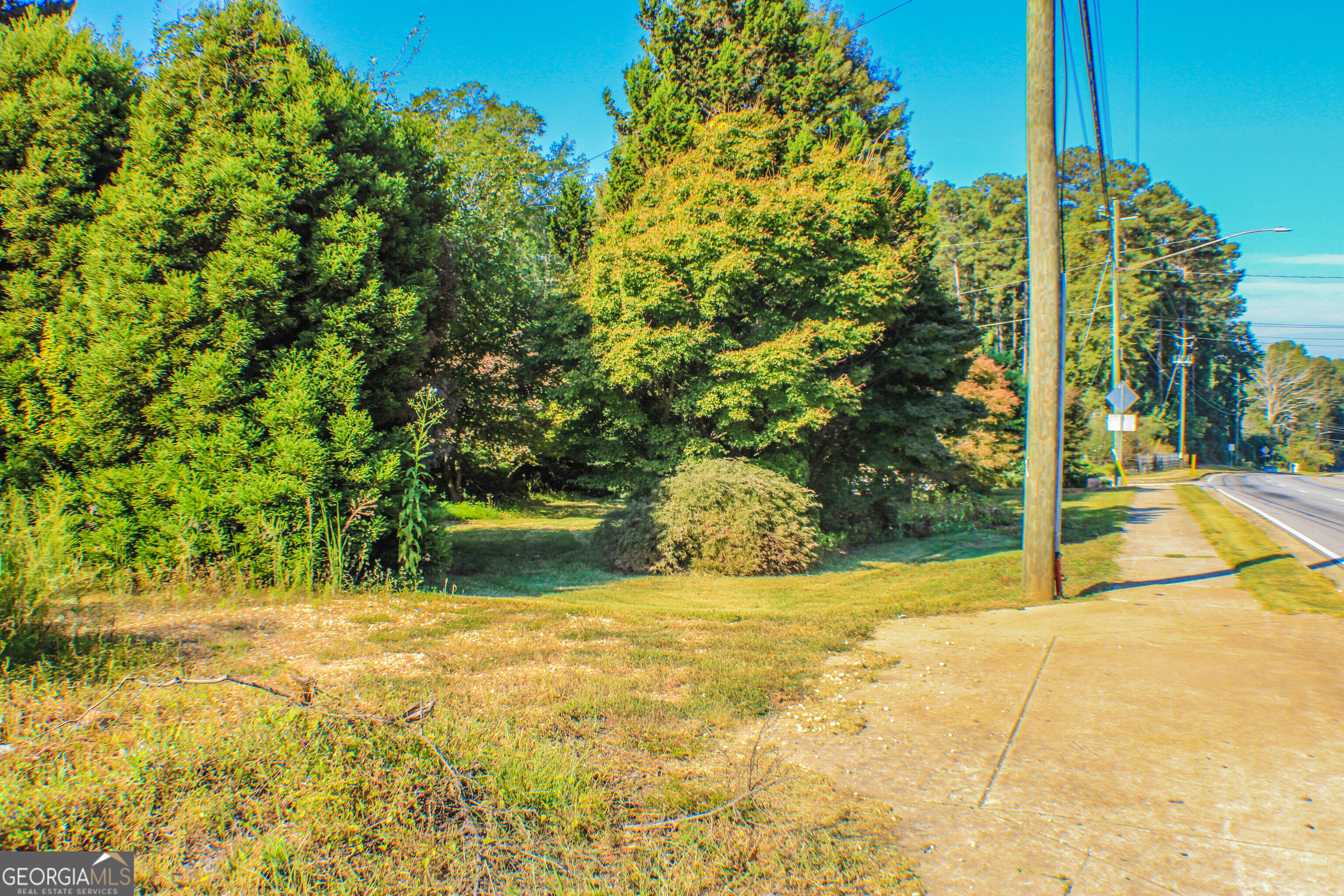 5907 Covington HWY