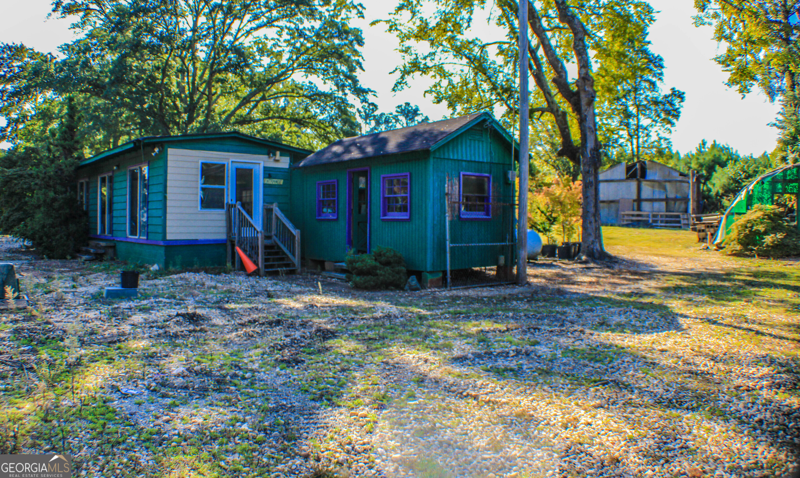 5907 Covington HWY