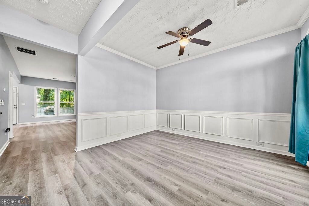 100 Oleander WAY