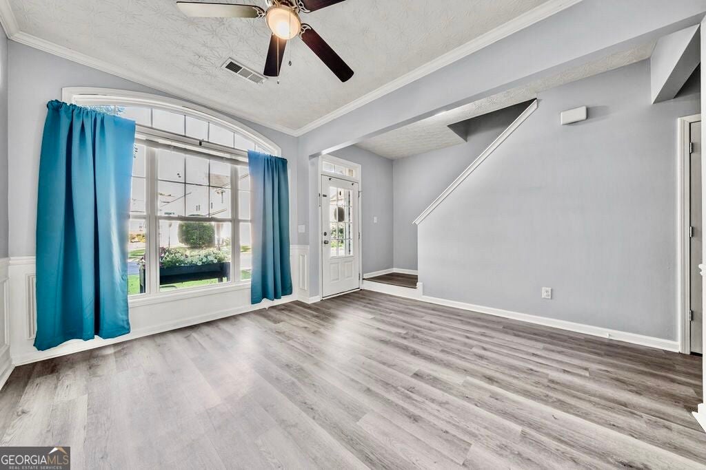 100 Oleander WAY