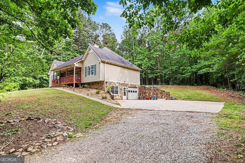 Photo of 795 Woodruff Road, Carrollton, GA 30116 (MLS # 10763294)