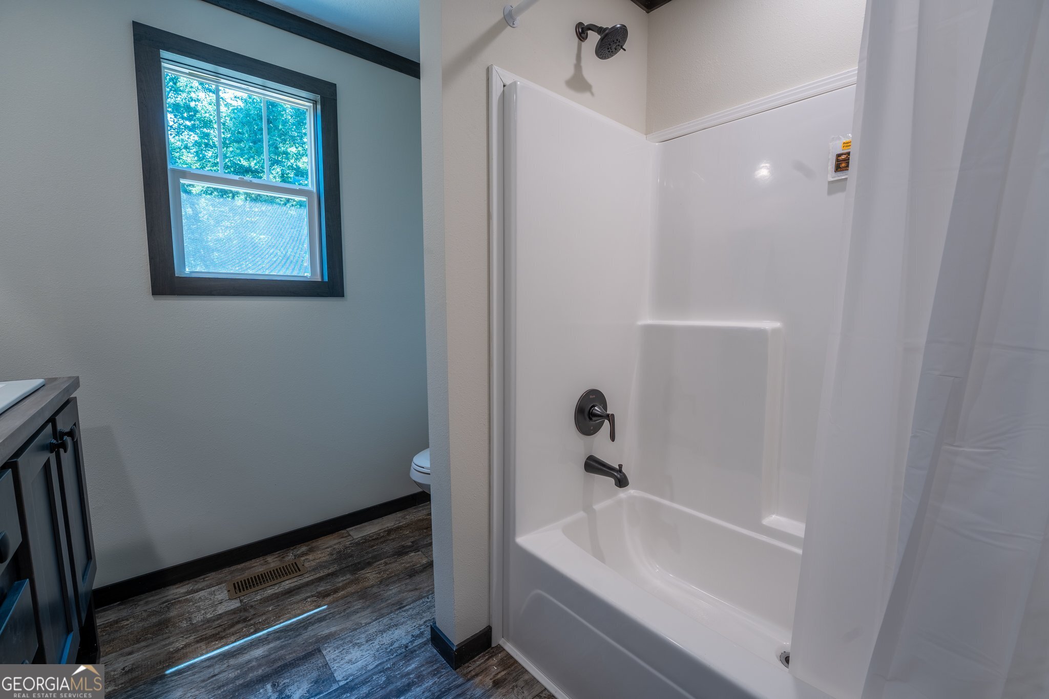 Clarkesville, Georgia 30523, United States, 3 Bedrooms Bedrooms, ,2 BathroomsBathrooms,Residential,Active,138131