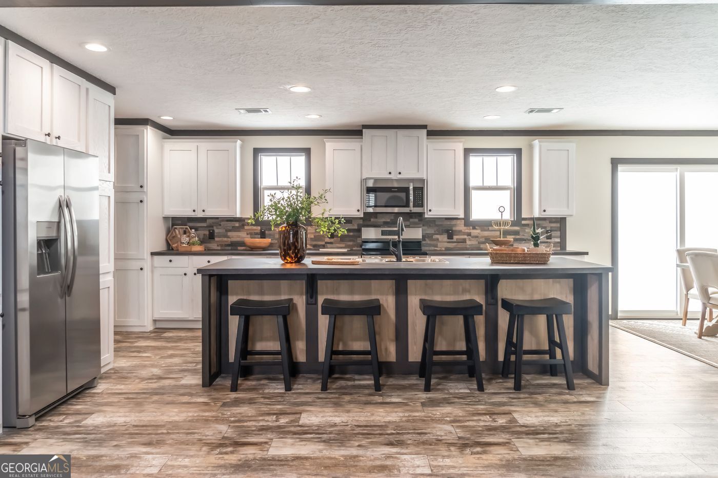 Clarkesville, Georgia 30523, United States, 3 Bedrooms Bedrooms, ,2 BathroomsBathrooms,Residential,Active,138131