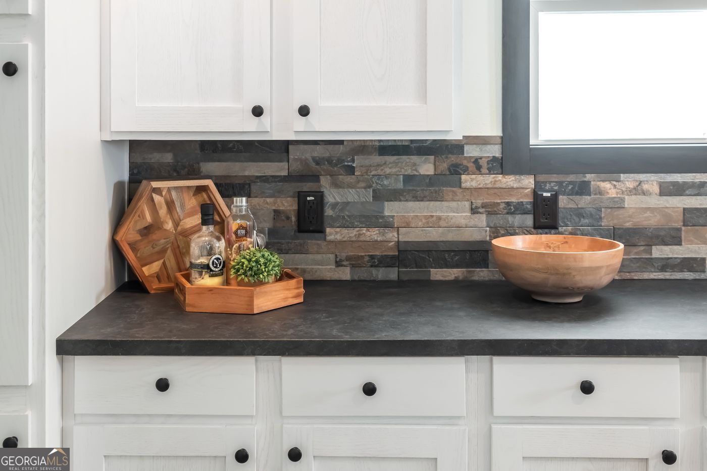 Clarkesville, Georgia 30523, United States, 3 Bedrooms Bedrooms, ,2 BathroomsBathrooms,Residential,Active,138131