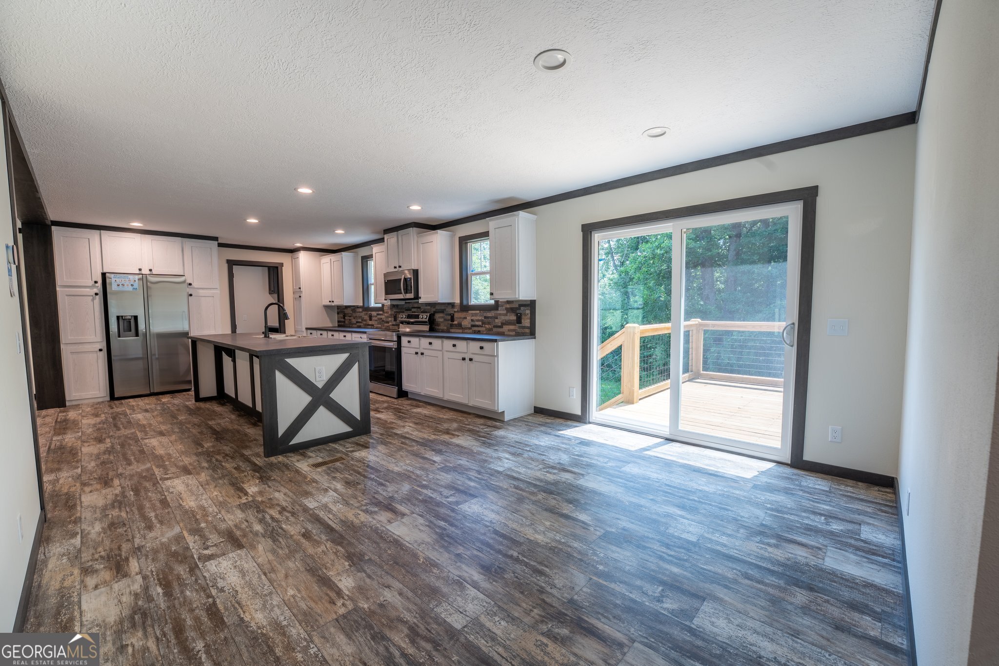 Clarkesville, Georgia 30523, United States, 3 Bedrooms Bedrooms, ,2 BathroomsBathrooms,Residential,Active,138131