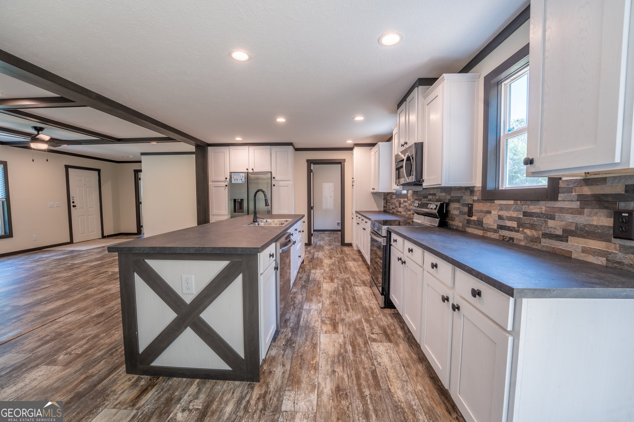 Clarkesville, Georgia 30523, United States, 3 Bedrooms Bedrooms, ,2 BathroomsBathrooms,Residential,Active,138131