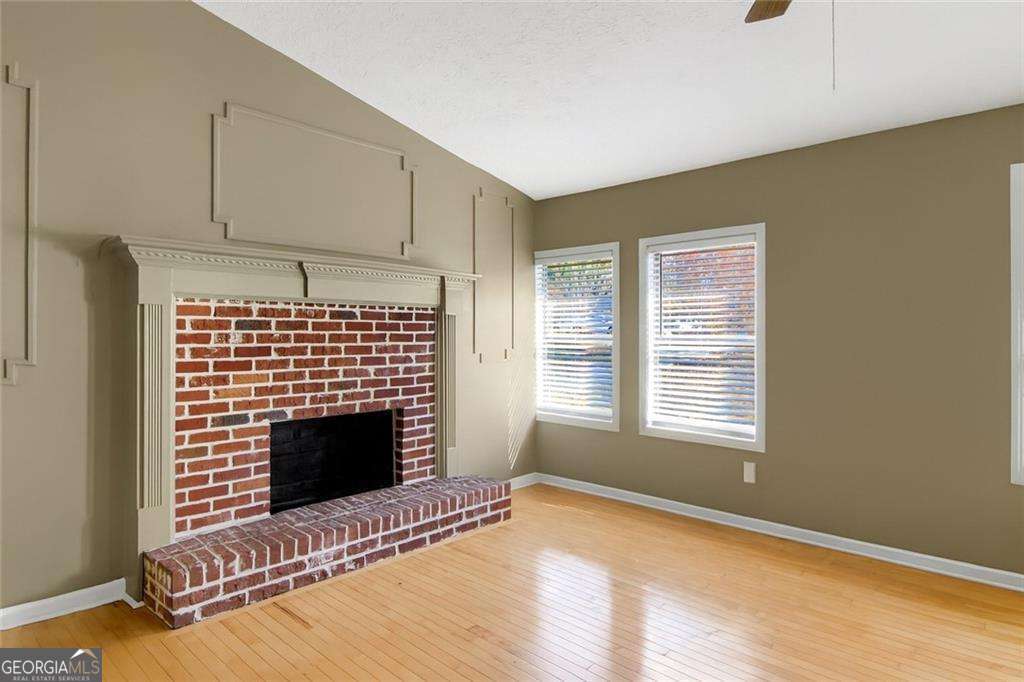 159 W Putnam Ferry RD