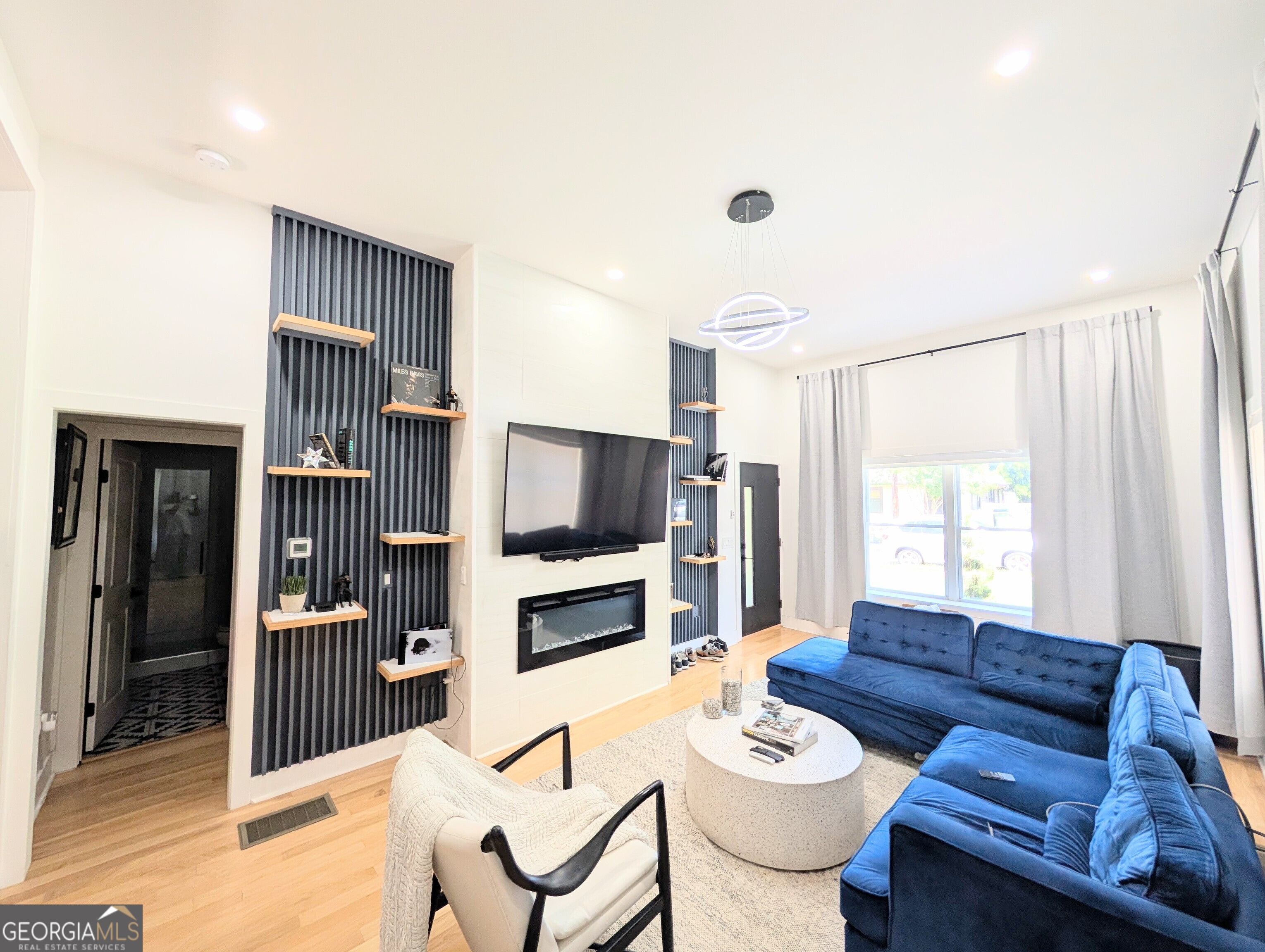 123 Dahlgren ST SE