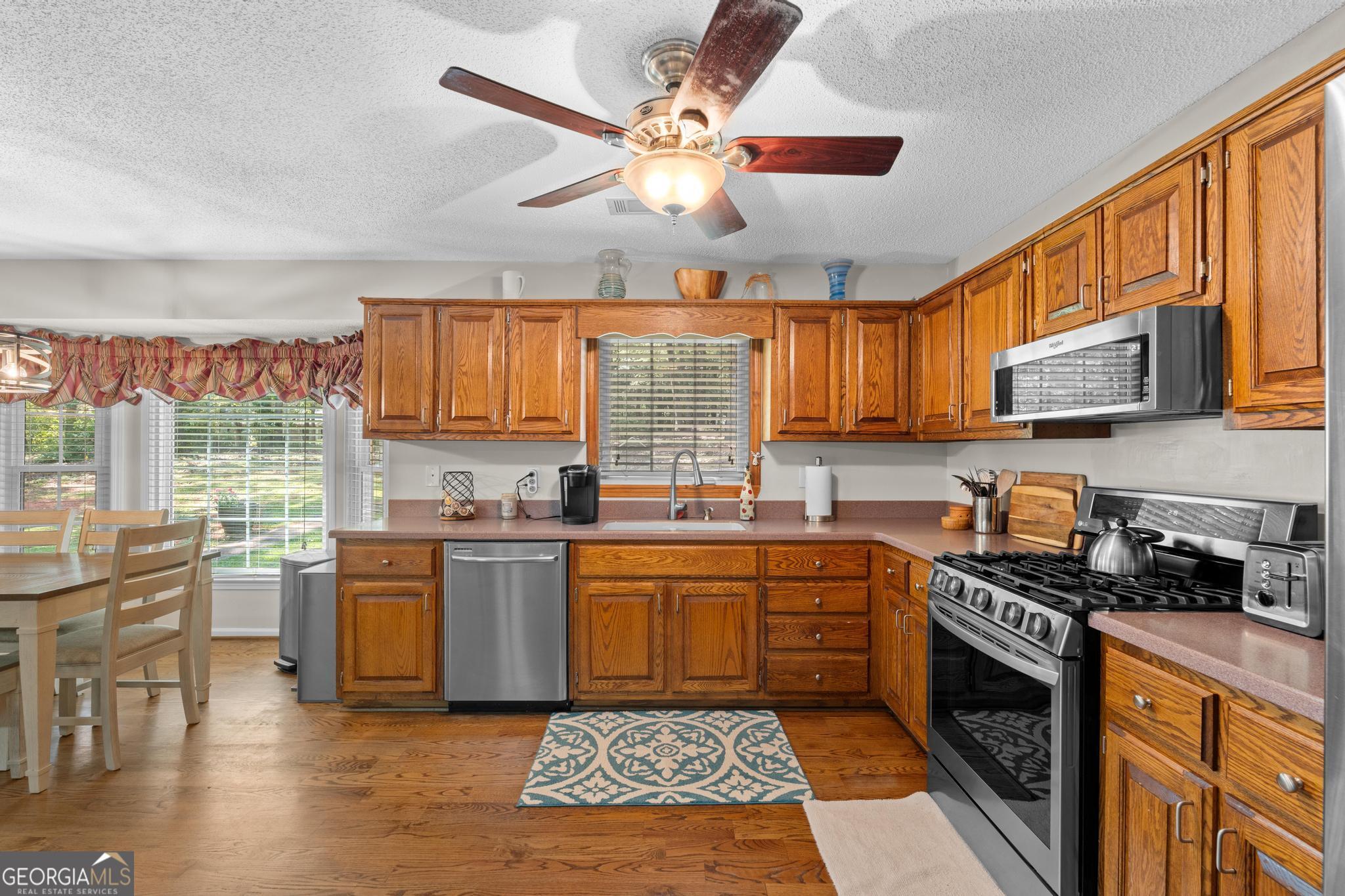 150 Briarwood PL