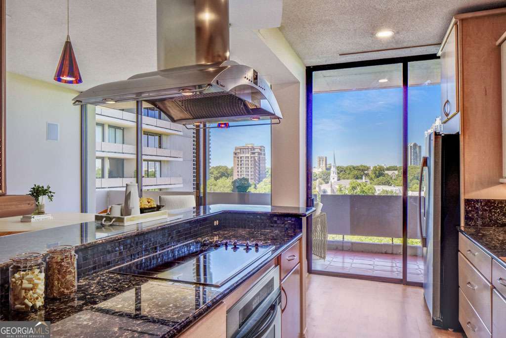 2575 Peachtree RD NE 15G