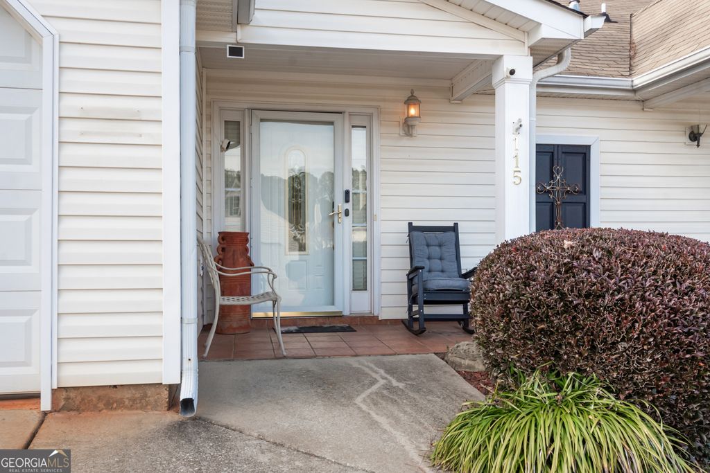 Photo of 115 Courtyard Lane, Newnan, GA 30265 (MLS # 10690908)