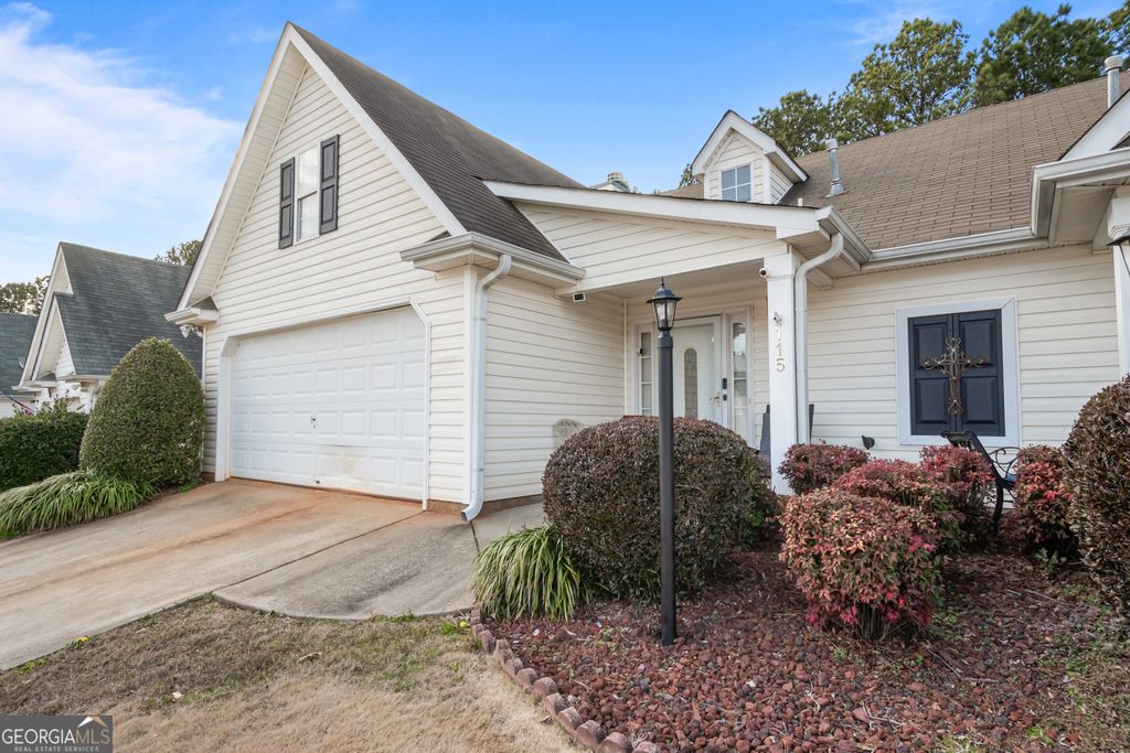 Photo of 115 Courtyard Lane, Newnan, GA 30265 (MLS # 10690908)