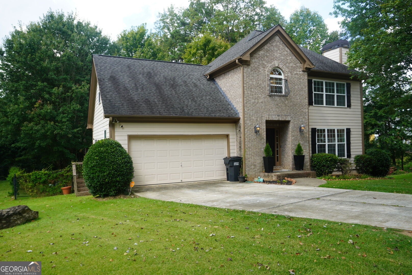 251 Heathridge LN SE