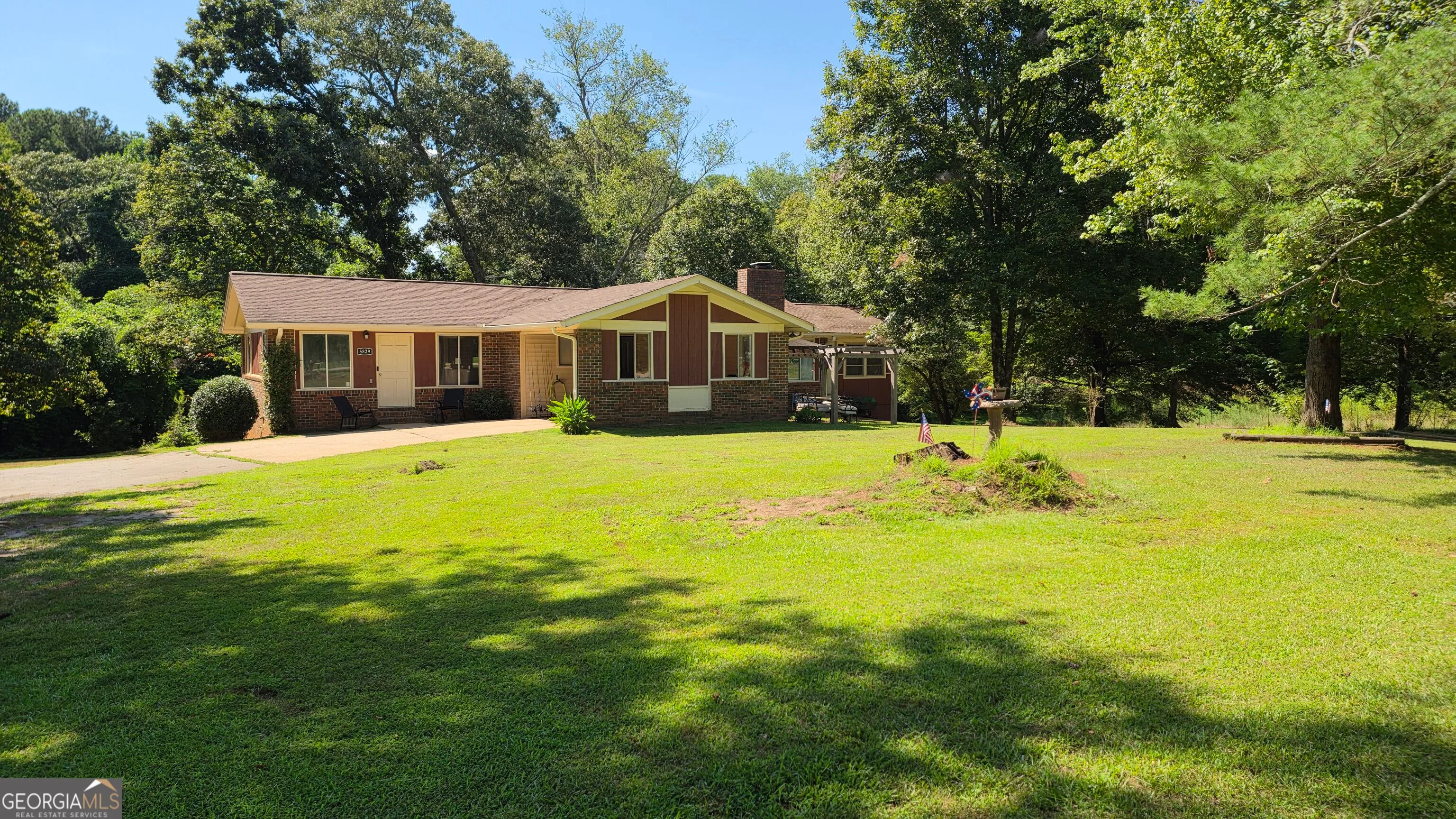 5829 Clarks Bridge Road, Clermont, GA, 30527