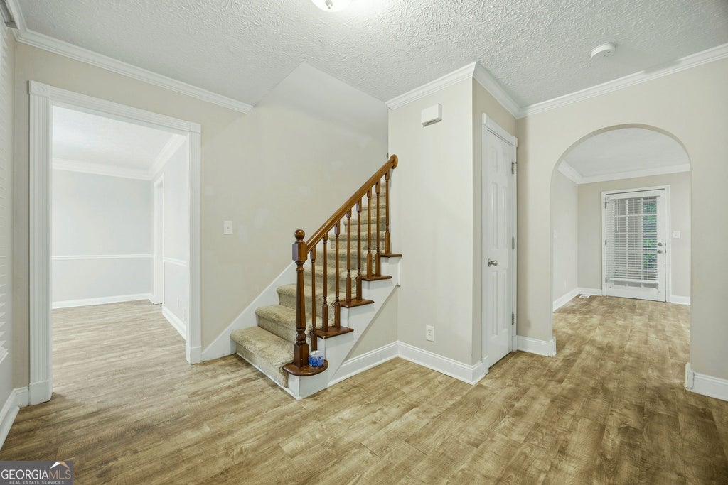 Photo of 1801 Yorkshire Drive, Woodstock, GA 30189 (MLS # 10795606)