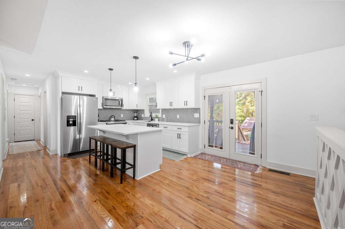 3859 N Camp Creek PKWY SW