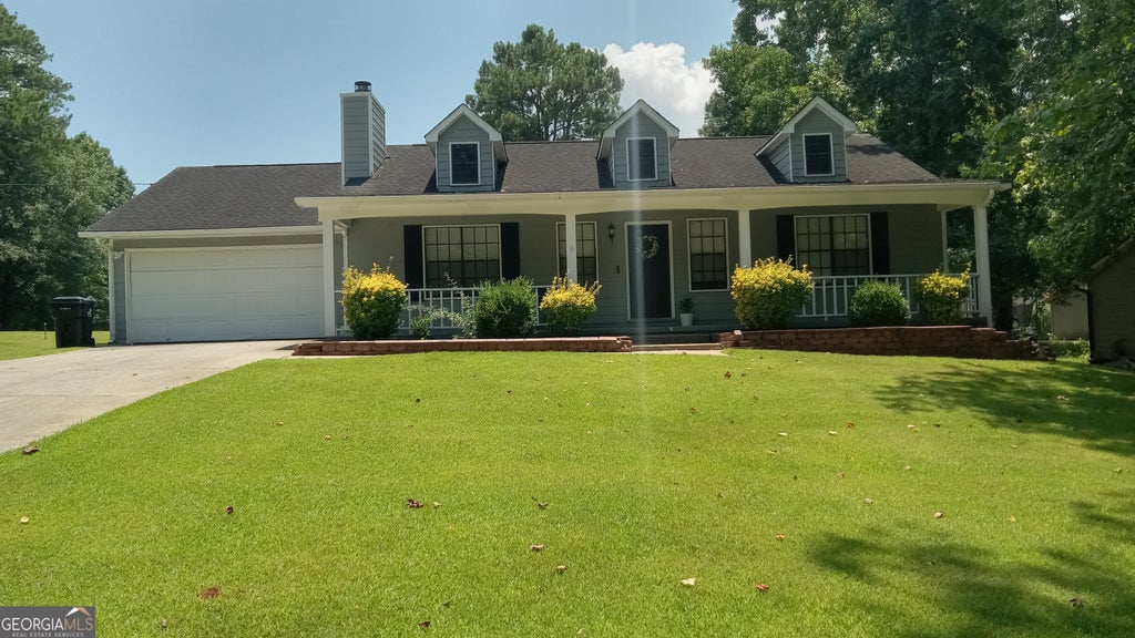 Photo of 3091 Carriage Trail, Jonesboro, GA 30236 (MLS # 10869375)
