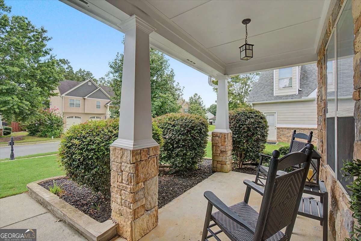17 Redwood DR