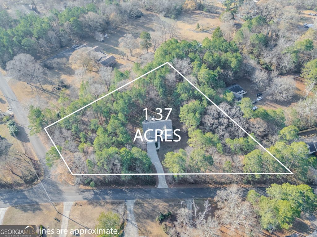 Photo of 24 View Drive SE, Rome, GA 30161 (MLS # 10661858)