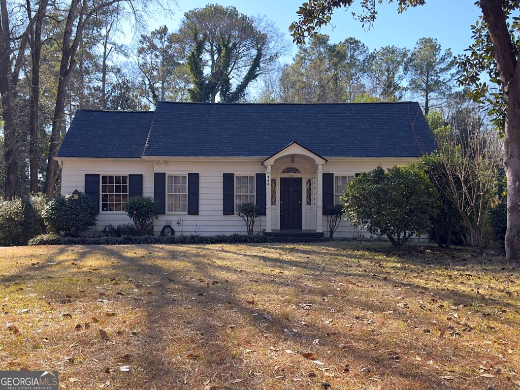 Photo of 944 Nottingham Drive, Macon, GA 31211 (MLS # 10666513)