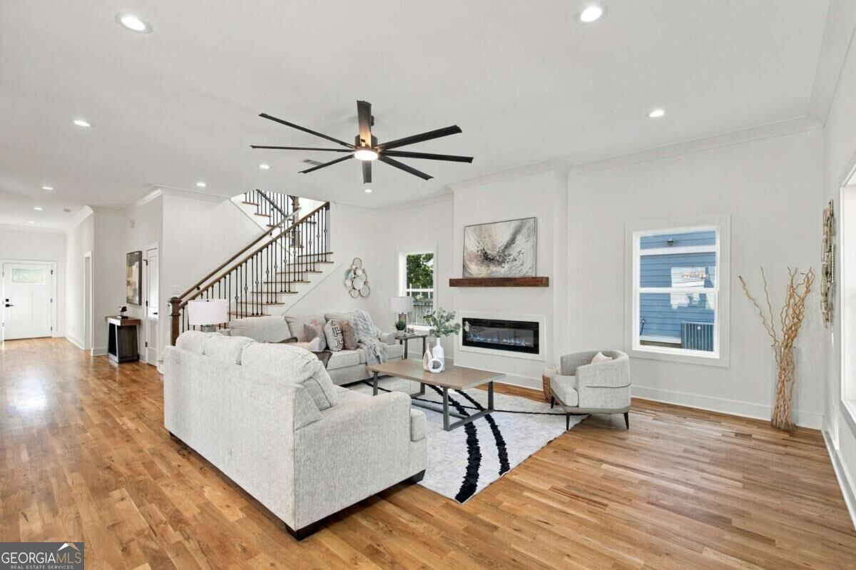 269 Ohm AVE