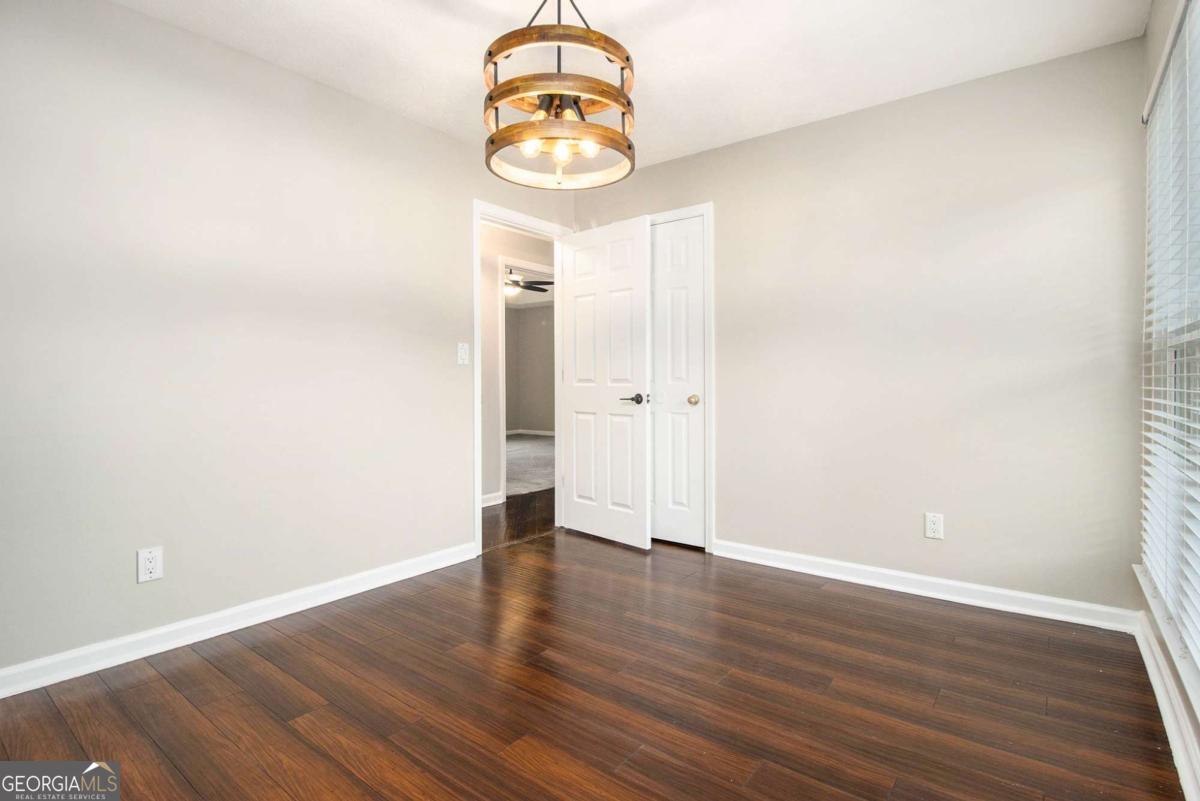 Owens Pond - Residential