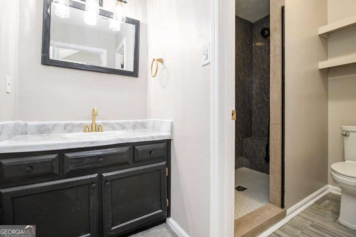 Owens Pond - Residential