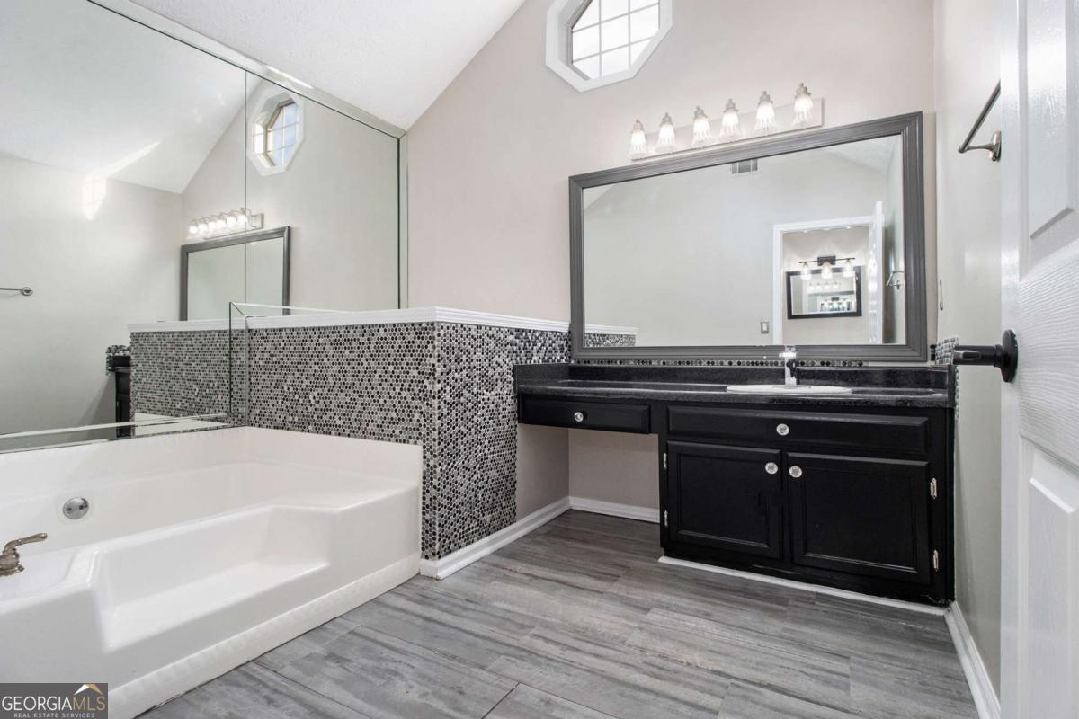 Owens Pond - Residential