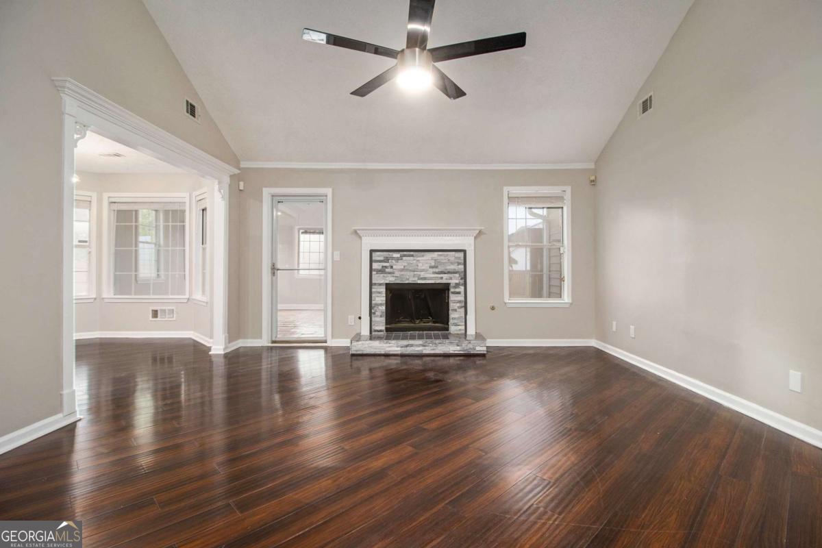 Owens Pond - Residential