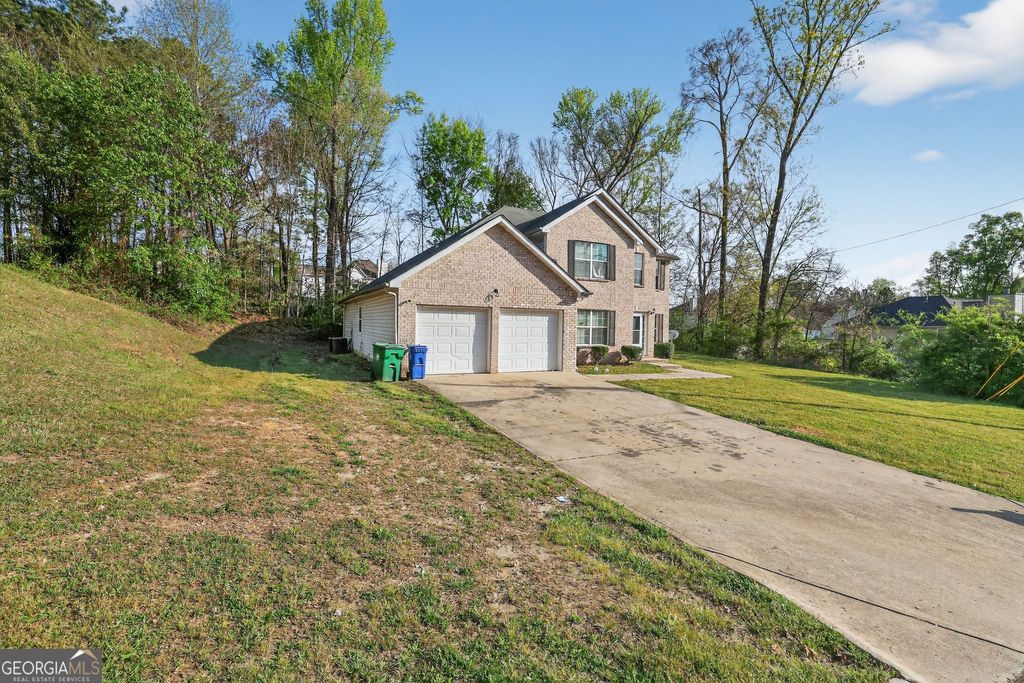 Photo of 2120 Boulder Chase Court, Ellenwood, GA 30294 (MLS # 10728947)