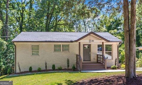 Single Family Residence in Atlanta GA 2230 Polar Rock Place.jpg